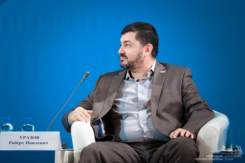 Роберт Уразов и заместитель премьер-министра Республики Башкортостан Салават Сагитов обсудили реформу профобразования в регионе