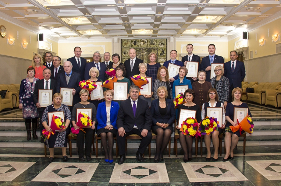 Лучшие преподаватели профессионального образования Хабаровского края получили премии Губернатора