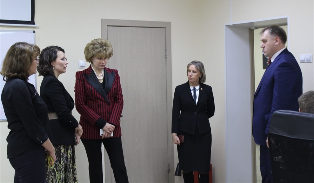 Ирина Потехина провела рабочую встречу в Томском техникуме информационных технологий