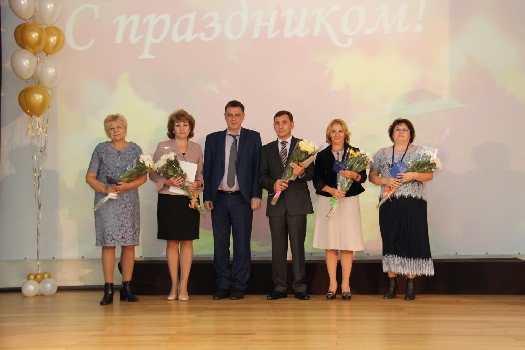 Лучшие коллективы, педагоги и руководители Новосибирской системы профобразования получили награды