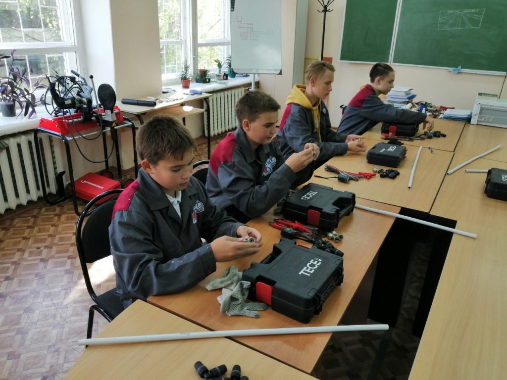 Тобольский техникум и школа  стали площадкой по реализации «вынесенного урока технологии»