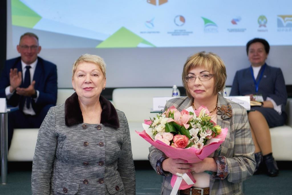 Глава Минпросвещения России наградила лучшие ФУМО среднего профессионального образования