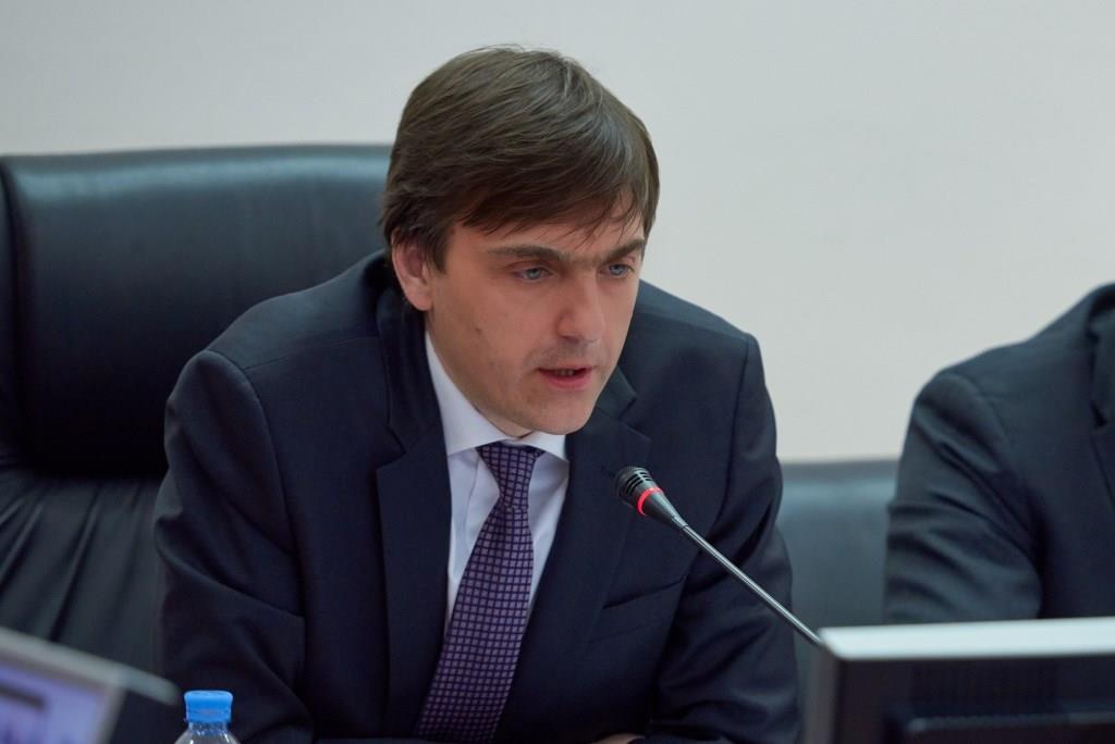 Сергей Кравцов призвал коллег тщательно проанализировать, чему учат в учреждениях СПО