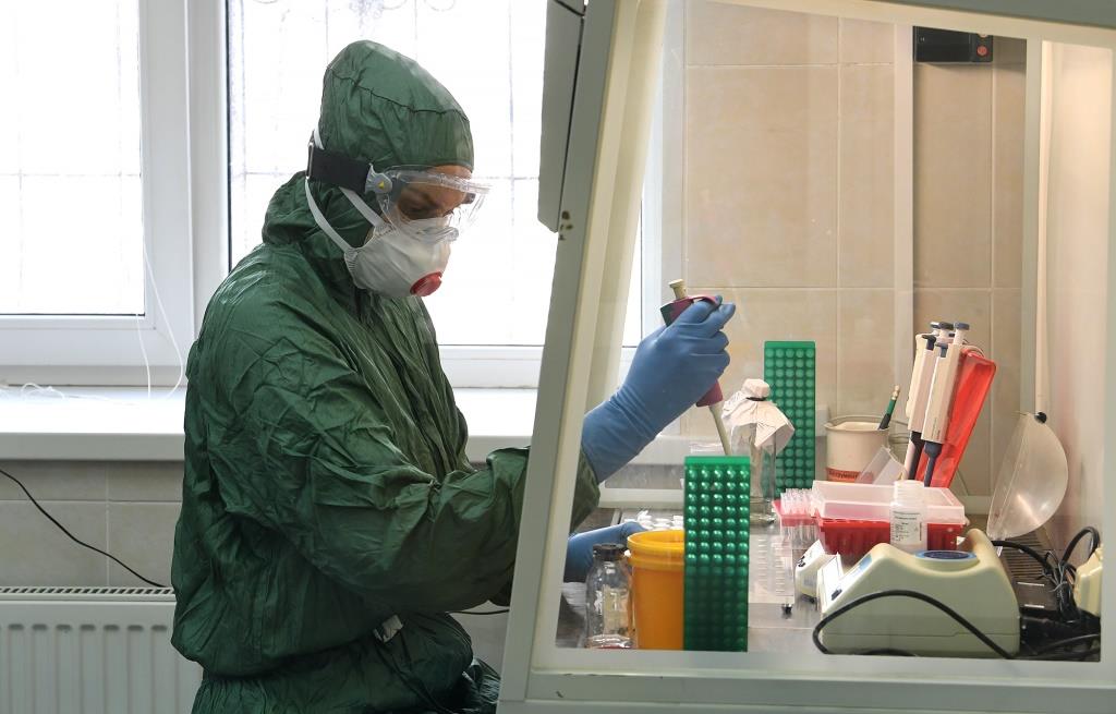 Выпускники Тверского медицинского колледжа помогают в борьбе с коронавирусом
