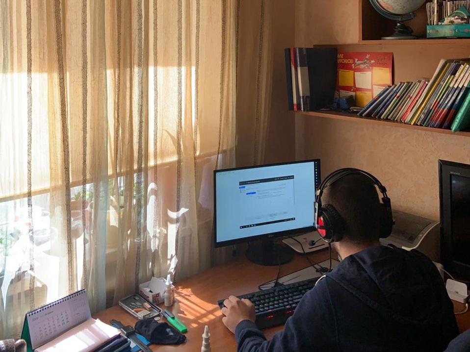 Студенты Волгоградского экономико-технического колледжа в онлайн-режиме сдают экзамен по программированию