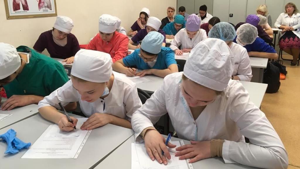 В Москве более 7,5 тыс. абитуриентов подали заявление на поступление в медицинские колледжи