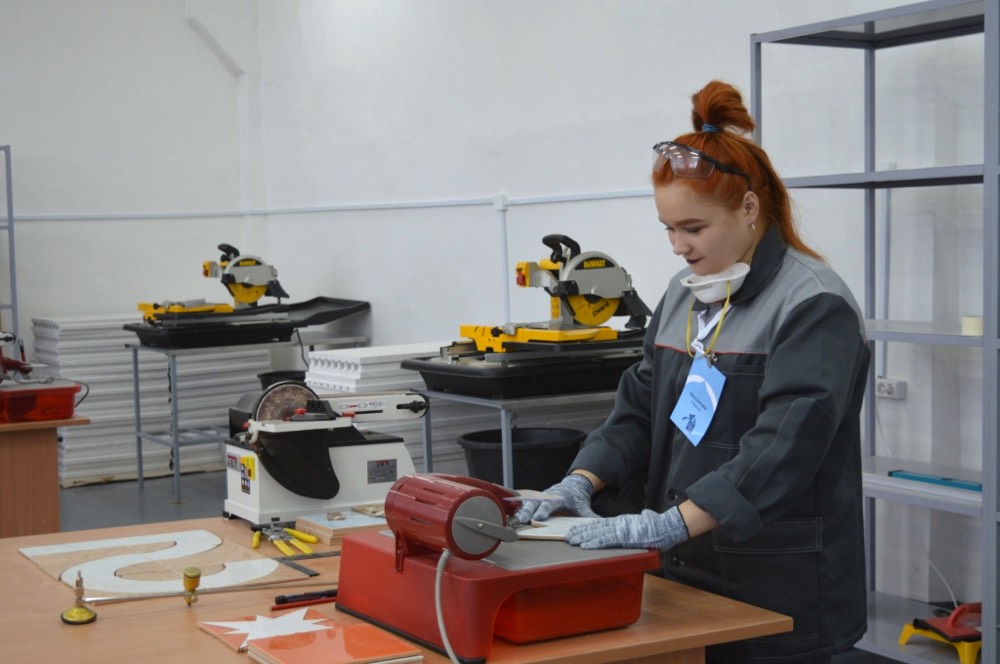 В Горно-Алтайском колледже будут созданы 10 мастерских