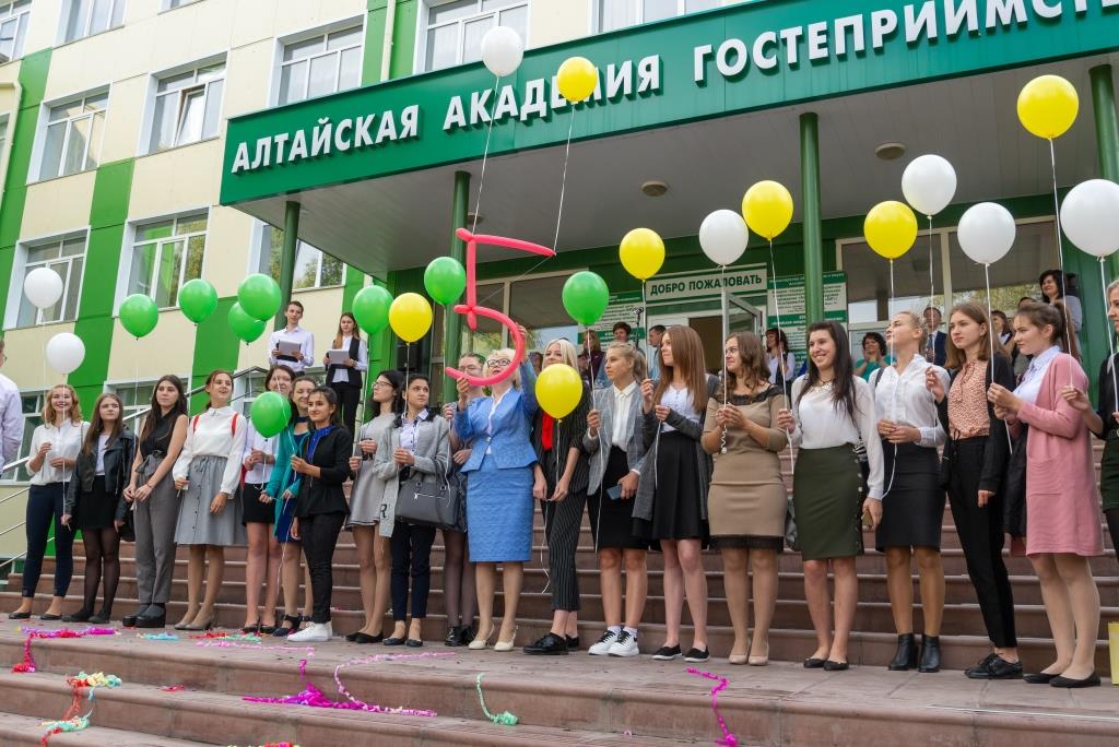 Не все абитуриенты Алтайского края попадут в колледжи