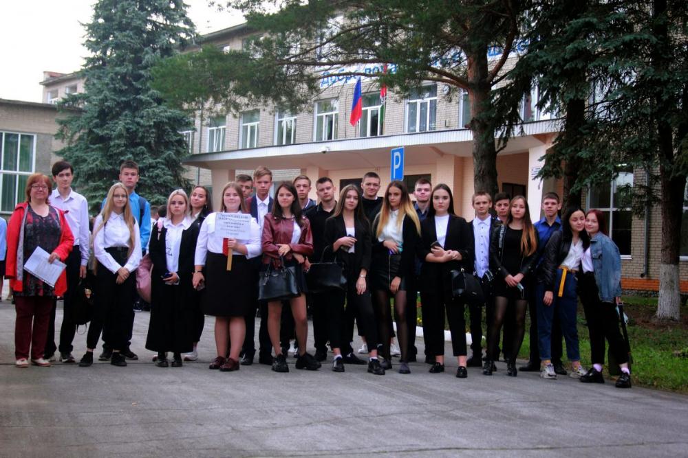 300 первокурсников пришли в Бердский электромеханический колледж 1 сентября