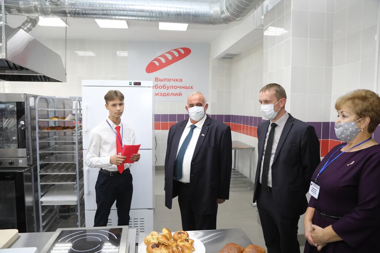 Пять учебных мастерских открылись в Торгово-экономическом колледже Костромы
