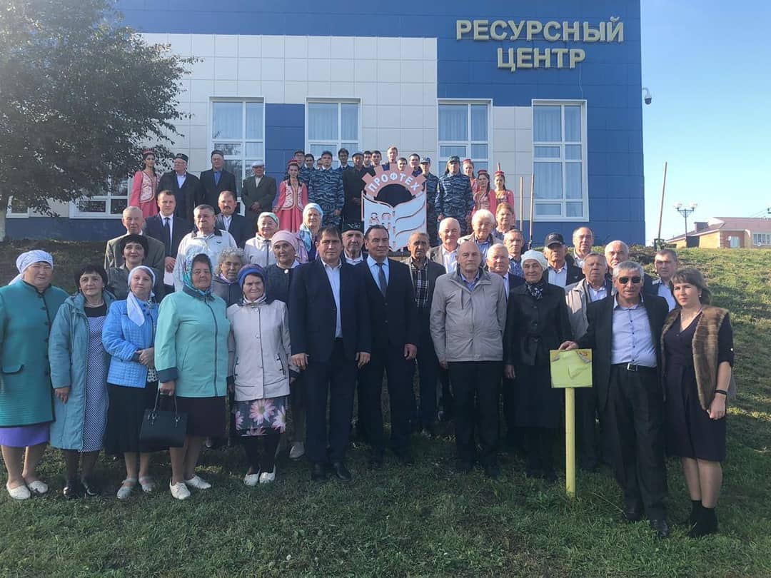 В Буинске открыли арт-объект по случаю 80-летия профессионального образования