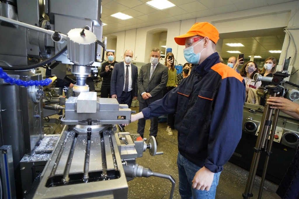 В Иркутском авиационном техникуме открылись современные учебные мастерские