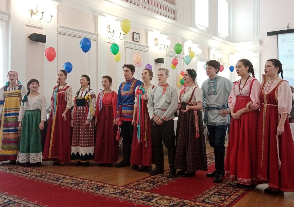 К Дню народного единства в псковском колледже искусств подготовили музыкальное поздравление