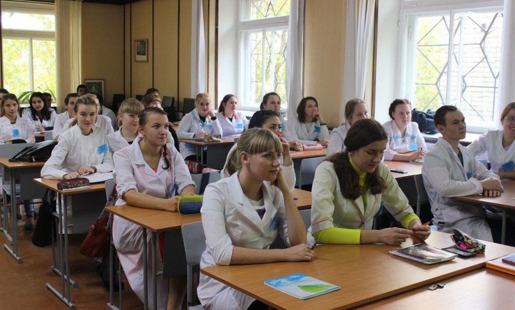 В Костроме бюджетный набор на подготовку специалистов со средним медицинским образованием увеличился на треть