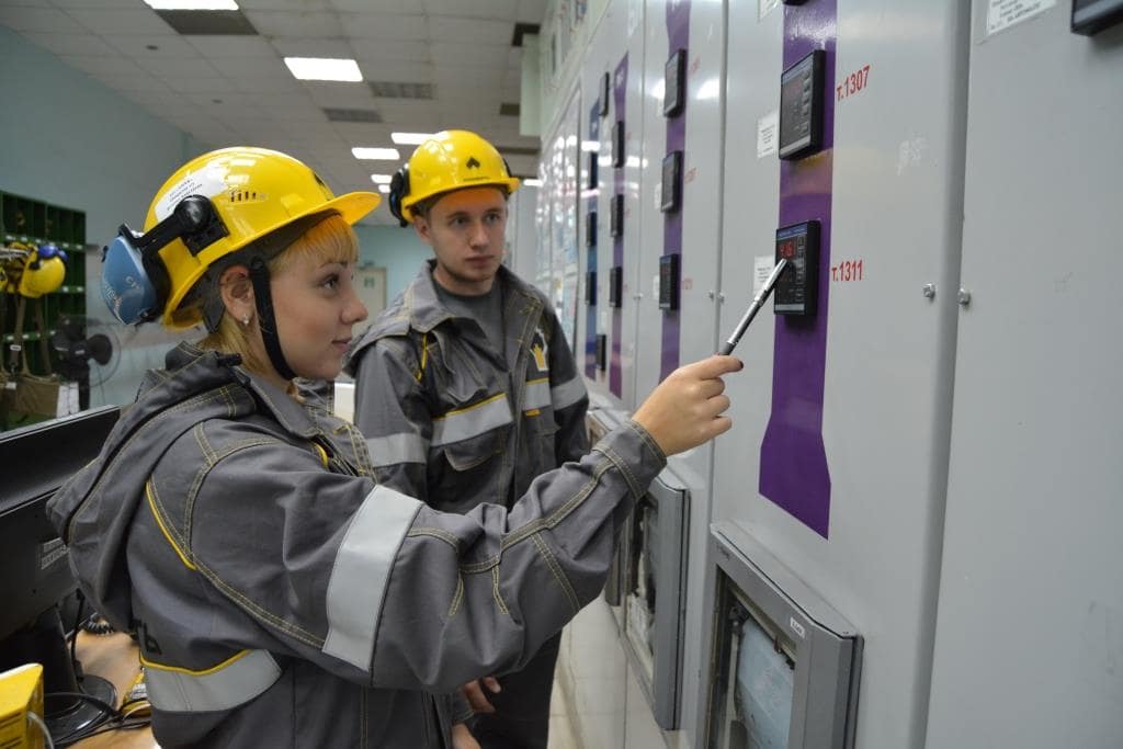 В 2021 году 365 молодых специалистов прошли стажировку на предприятиях Иркутской области