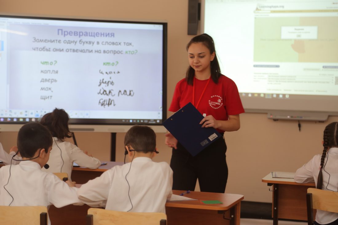 Казакова предложила разрешить студентам последних курсов колледжей преподавать в школах
