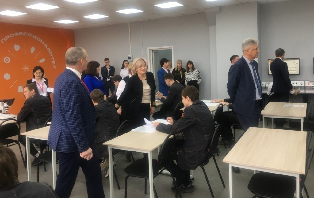 В Волгоградской области презентовали образовательно-производственный кластер программы "Профессионалитет"
