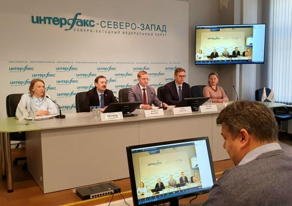 Пресс-конференция о развитии профессионального образования в Петербурге