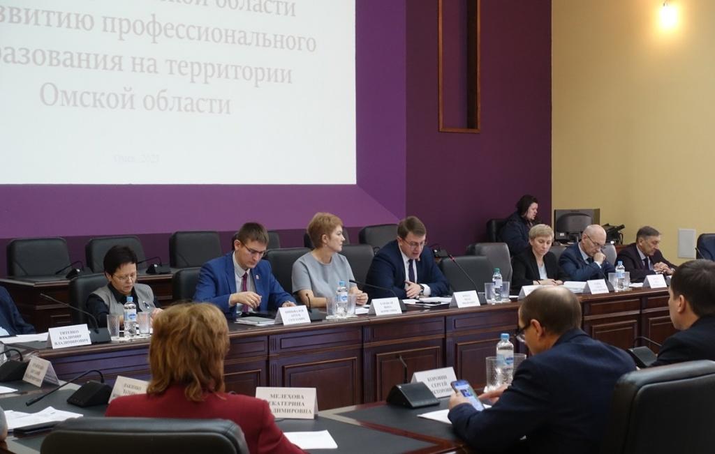 В Омской области проект «Профессионалитет» могут расширить за счет нефтехимии, радиоэлектроники, транспорта и педагогики