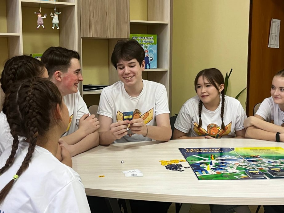 Юные вожатые готовятся к чемпионату "Профессионалы" в Хабаровском крае