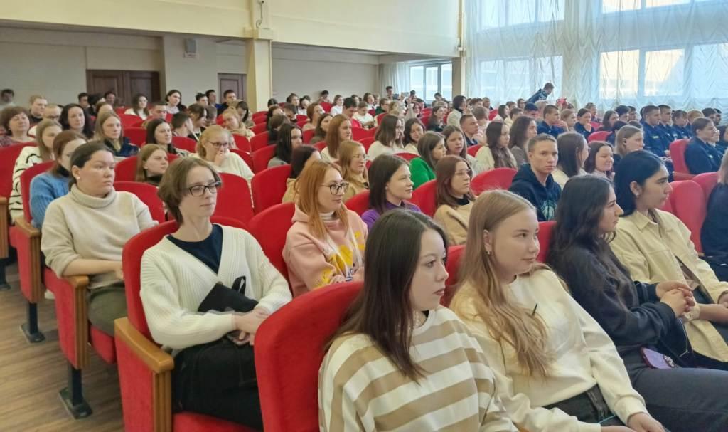 Молодёжный форум трезвости для студентов колледжей прошёл в Екатеринбурге