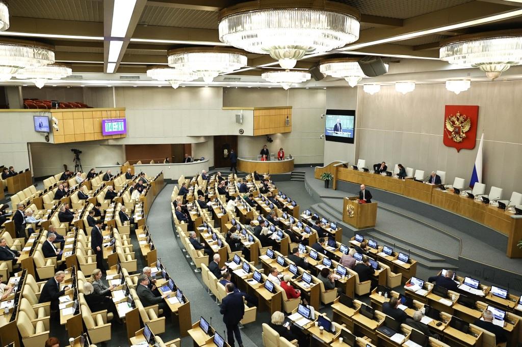 Законопроект о продлении эксперимента по расширению доступности СПО прошел первое чтение