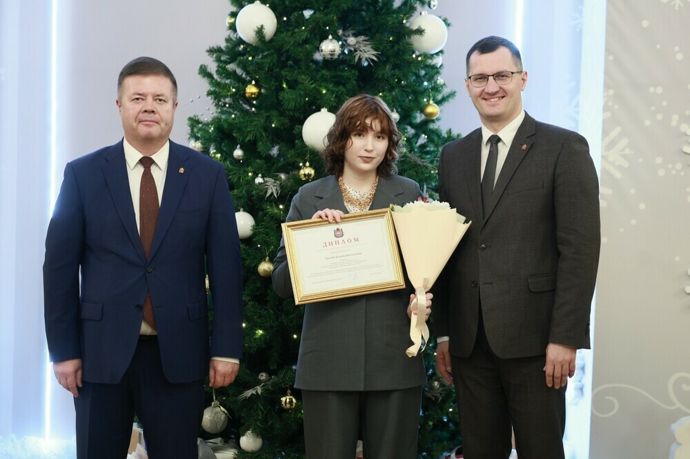 Лучшие студенты колледжей и техникумов Челябинской области получили премии губернатора