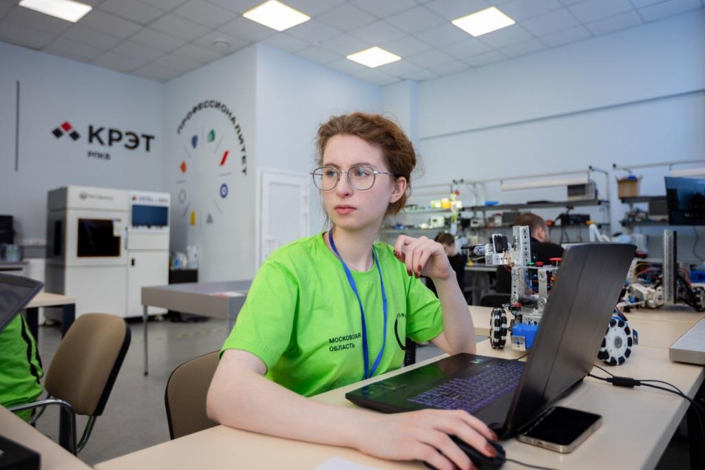 Дмитрий Чернышенко: Более 2,5 миллиона человек вовлечены в движение «Профессионалы» в 2026 году