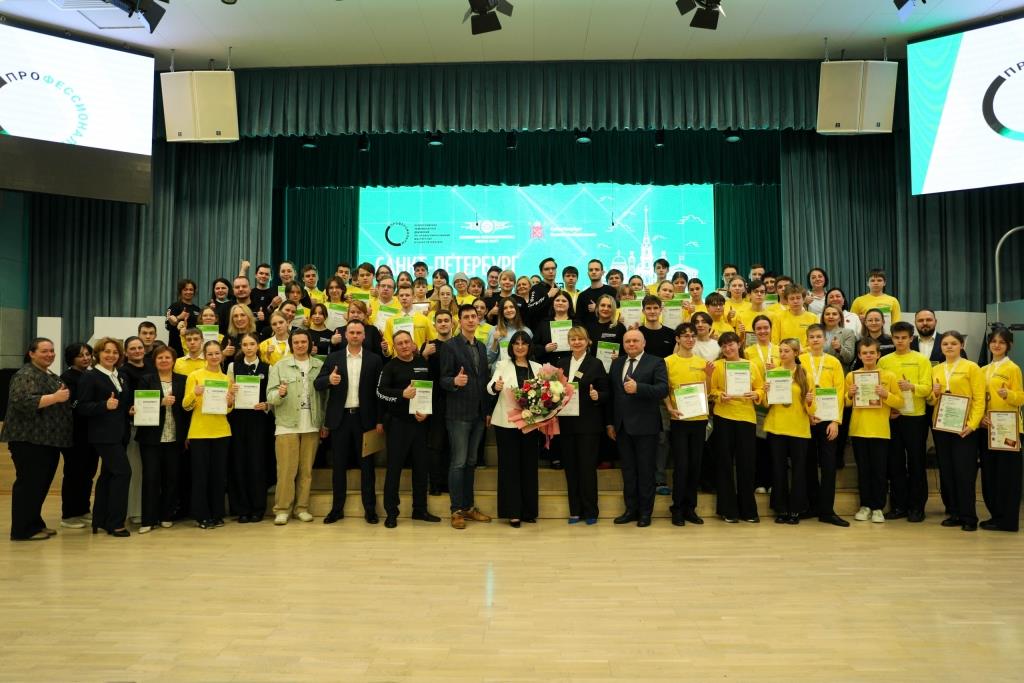 Кликните для увеличения изображения Газпром межрегионгаз инжиниринг» пригласил участников чемпионата «Профессионалы» в компетенции «Веб-разработка» на ознакомительную практику