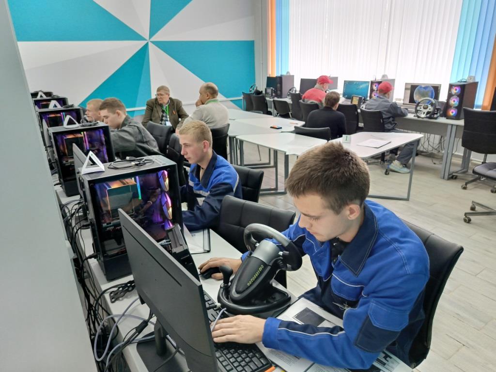 В Балашове прошел межрегиональный конкурс «Лучший механизатор»